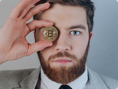 Julian Wolf – Chief Analyst bei ZentrauCore